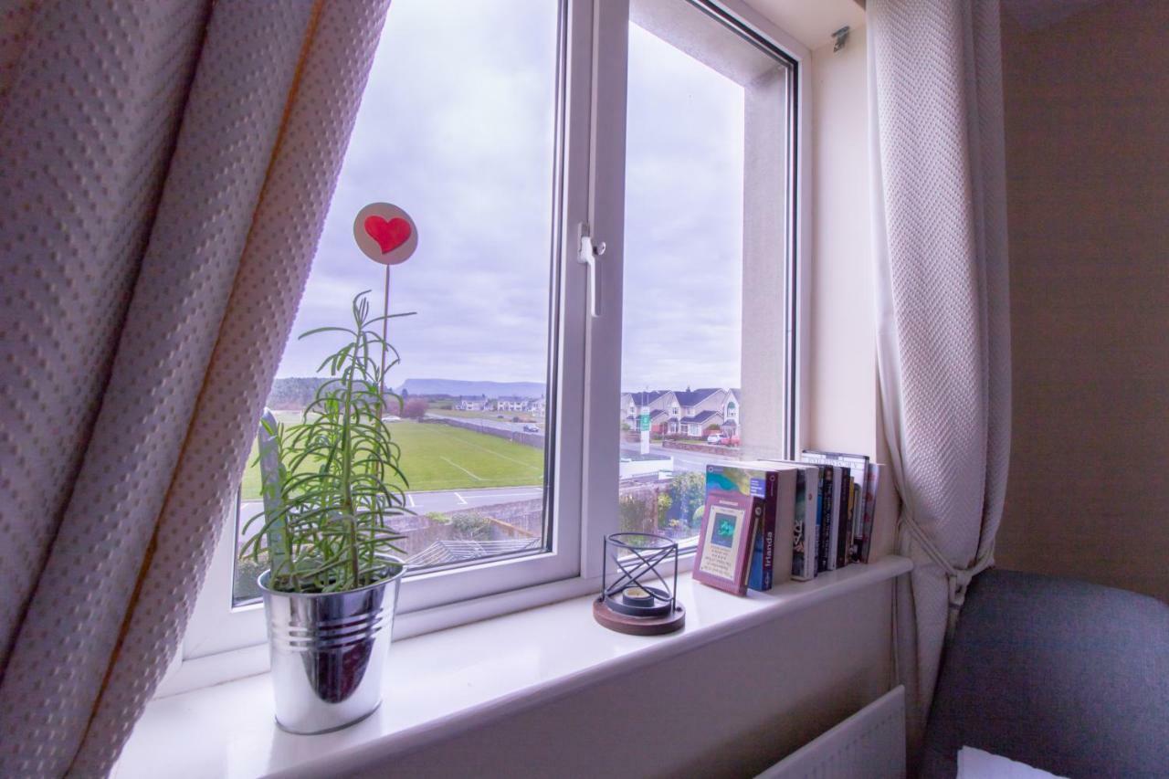 Strandhill Home, One Minute From The Beach And Pubs Zewnętrze zdjęcie